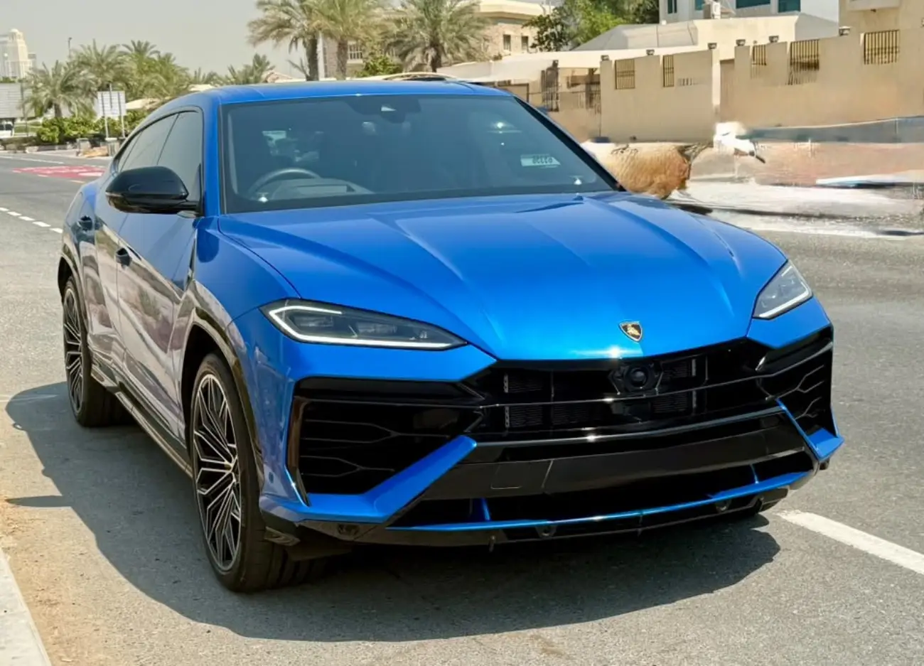 Rent Lamborghini Urus SE in Dubai